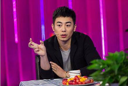 赵小亮扮演者朱亚文个人资料 曝朱亚文沈佳妮结婚照