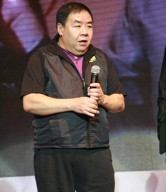 郑则仕老婆是谁  被曝携妻上菜馆进餐不超过200元