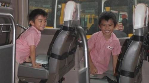 谢霆锋儿子被鉴定非亲生 曝谢霆锋遭小儿子拒见