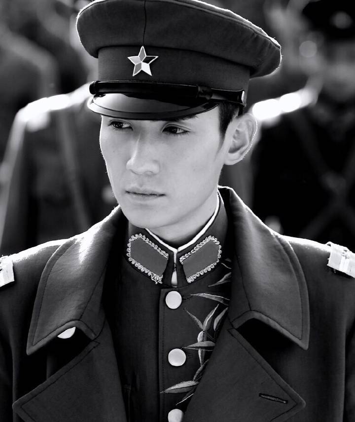 揭秘朱一龙与袁姗姗什么关系 盘点朱一龙演过的电视剧