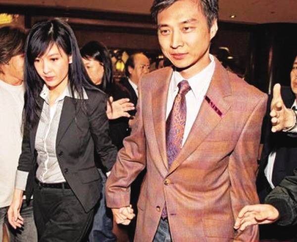  不老女神 周慧敏个人资料 周慧敏老公倪震夜店偷吃遭分房睡