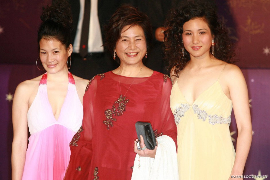 郑佩佩老公原文通资料背景曝光 揭郑佩佩离婚原因