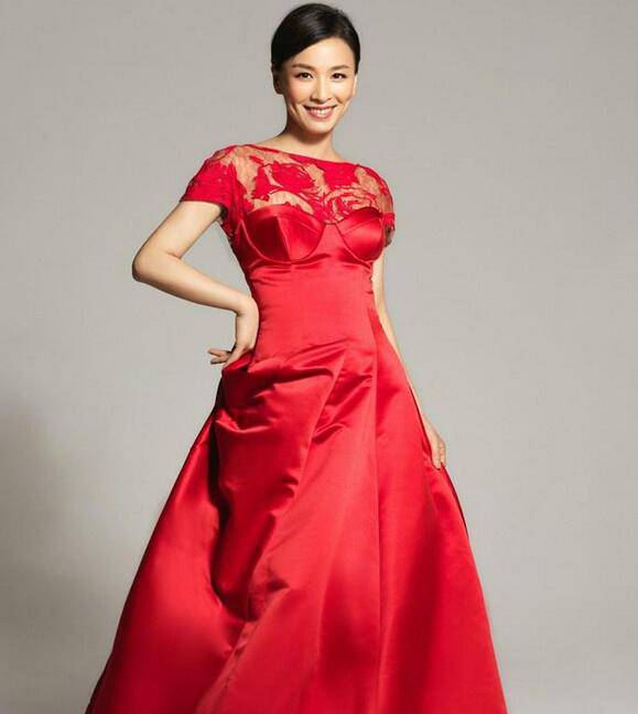 豪门女星张庭被误认为乞丐  揭张庭个人资料