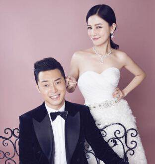 胡可微博晒儿子近照 称撞脸 国民老公 宋仲基