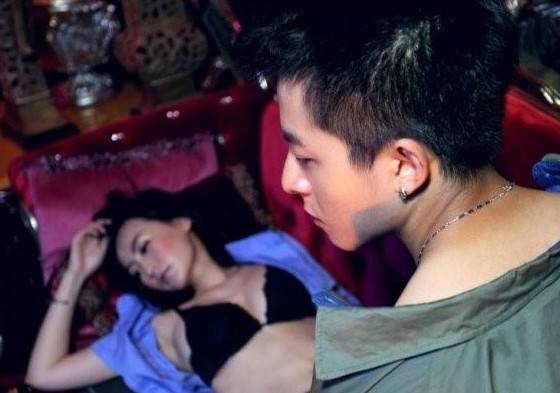 张柏芝谈离婚泪崩 陈冠希张柏芝激情照片曝光