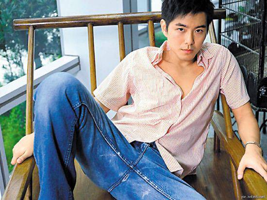 黄翠如与未来老公萧正楠秀恩爱 洗脱小三嫌疑