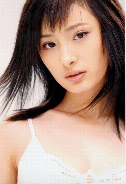 杨幂被潜规则全图遭曝光 第一次被 潜 很难过