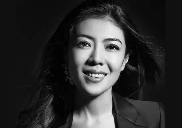 时尚女王苏芒因 秋裤门  曾想自杀