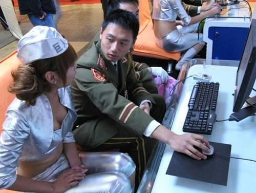 揭游戏陪玩网价格表 美女陪玩曝加钱有特殊服务