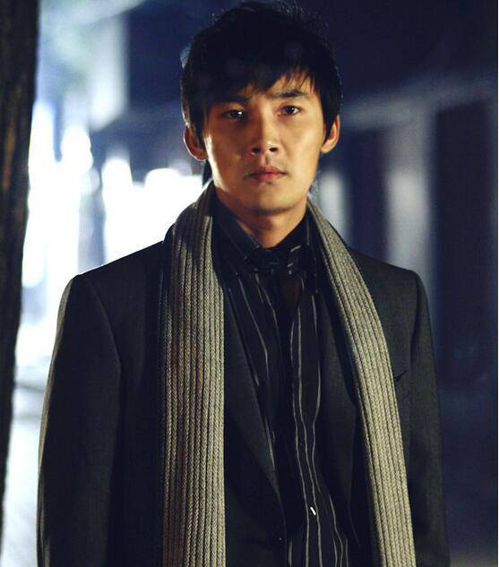 张铎老婆陈松伶个人资料 八年姐弟恋甜蜜如初