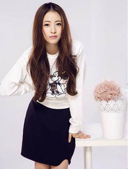 周雨彤个人资料 周雨彤重返二十岁演绎高冷学姐