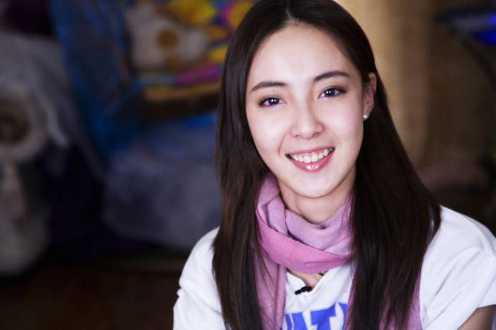 米露个人资料大揭秘 米露脸上有疤是怎么回事