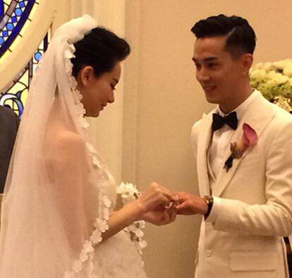 李承铉戚薇怎么认识的 结婚照唯美浪漫羡煞旁人