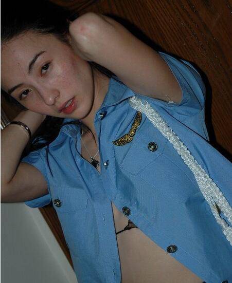 张柏芝谈离婚泪崩 陈冠希张柏芝激情照片曝光