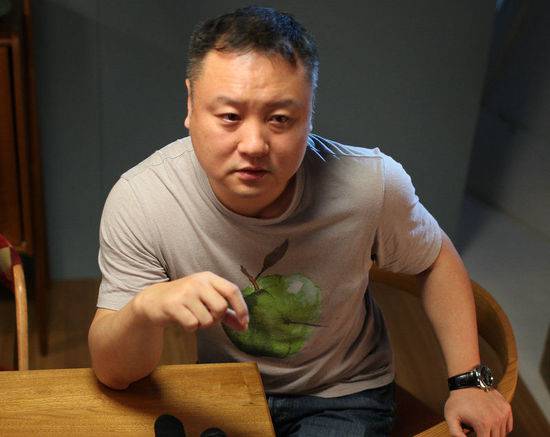 滕华涛与周圆圆一吻定情 双喜临门娶新娘播新剧