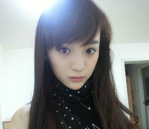 翟天临女友李依伊已出局 翟天临江铠同微博示爱