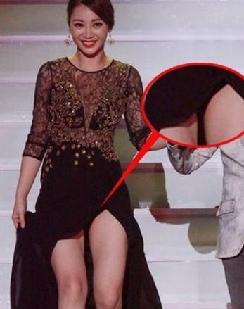 柳岩的胸被强摸图片曝光 柳岩走光图片大合集