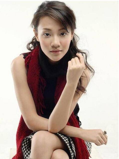 何炅究竟多大了 揭秘何炅王菁恋史及结婚照