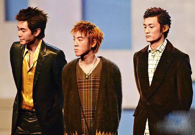 揭萧正楠个人资料 萧正楠是怎么得罪麦浚龙