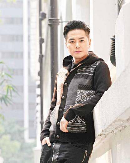 黄翠如与未来老公萧正楠秀恩爱 洗脱小三嫌疑