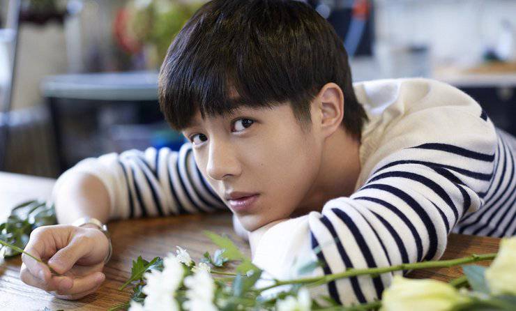 刘昊然谭松韵恋情曝光 揭秘刘昊然惊人家庭背景