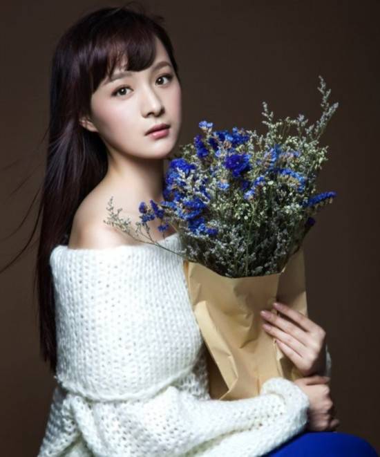 翟天临女友李依伊已出局 翟天临江铠同微博示爱