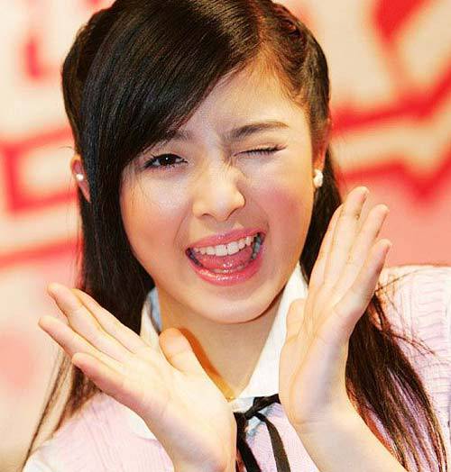 张含韵陪人睡觉照片外泄 张含韵男朋友被曝光