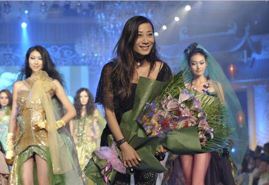 张天爱四任丈夫大曝光 称感谢林青霞照顾她女儿