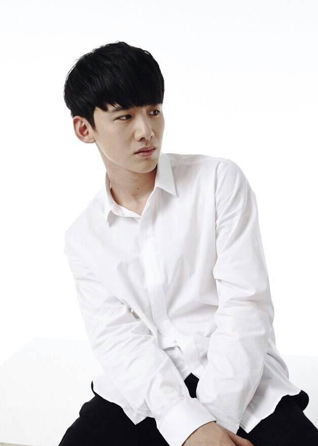 白敬亭自曝初吻经历 揭秘白敬亭个人资料