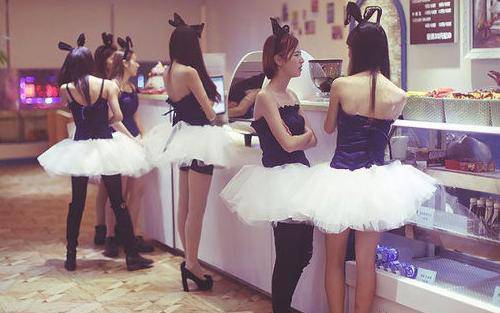 揭游戏陪玩网价格表 美女陪玩曝加钱有特殊服务