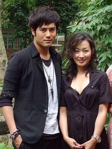 郑家榆露点写真照曝光 郑家榆骂孙耀威下流