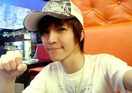 郭敬明身高体重多少 揭秘郭敬明陈学冬恋情