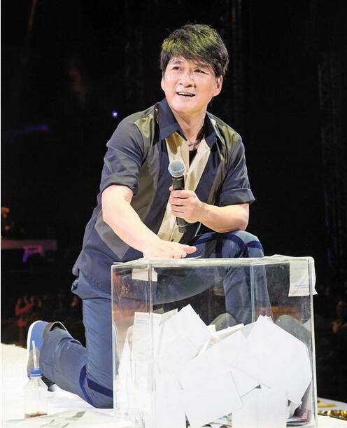 周华健老婆个人资料 因花心险离婚害太太早产