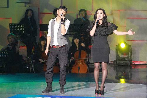 张冬玲的老公是谁 张冬玲整容前后照片