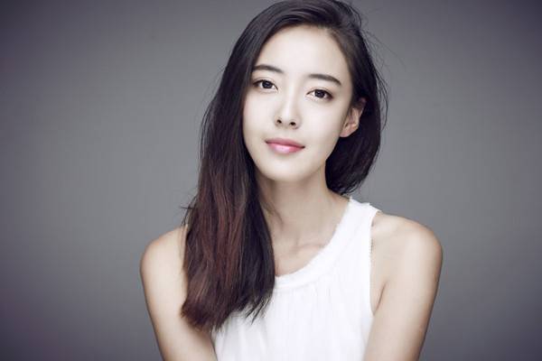 米露个人资料大揭秘 米露脸上有疤是怎么回事