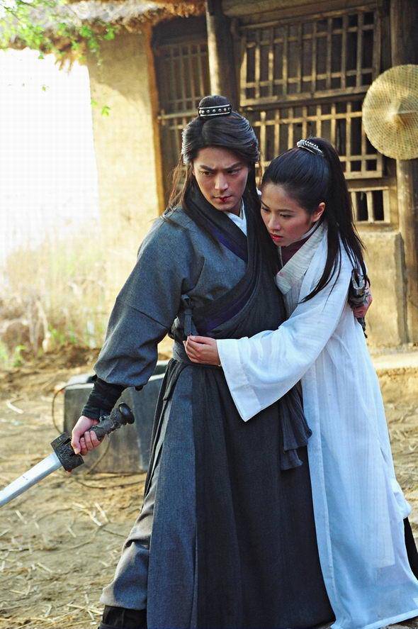 叶璇老公小默先生资料 叶璇帮男友剃头失手图