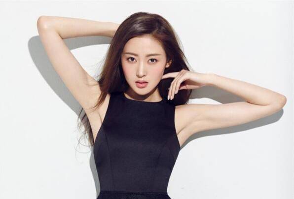 张天爱年龄个人资料被扒 张天爱打乳环邓超点赞