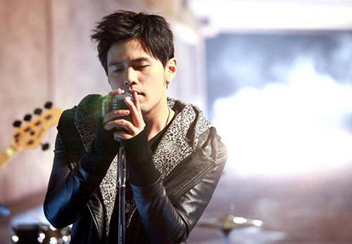 小周周正面曝光网友呼像妈妈 周杰伦生日几号