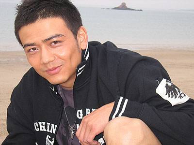 杨烁现实中的老婆是谁 杨烁个人资料揭秘