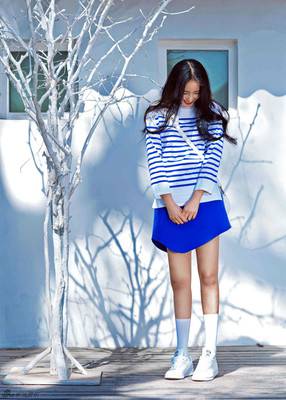 周雨彤个人资料 周雨彤重返二十岁演绎高冷学姐