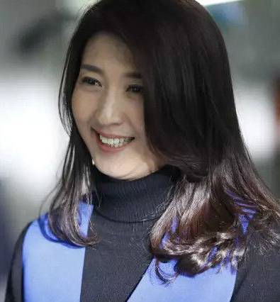 闫学晶的第一个老公是谁 闫学晶的个人资料