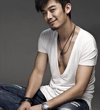 揭芦芳生个人资料 芦芳生女友丁多恩照片曝光