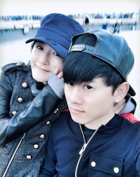 张杰谢娜结婚照曝光 揭张杰和谢娜怎么认识的