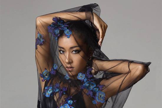 吉克隽逸演唱的《halo》原唱是谁