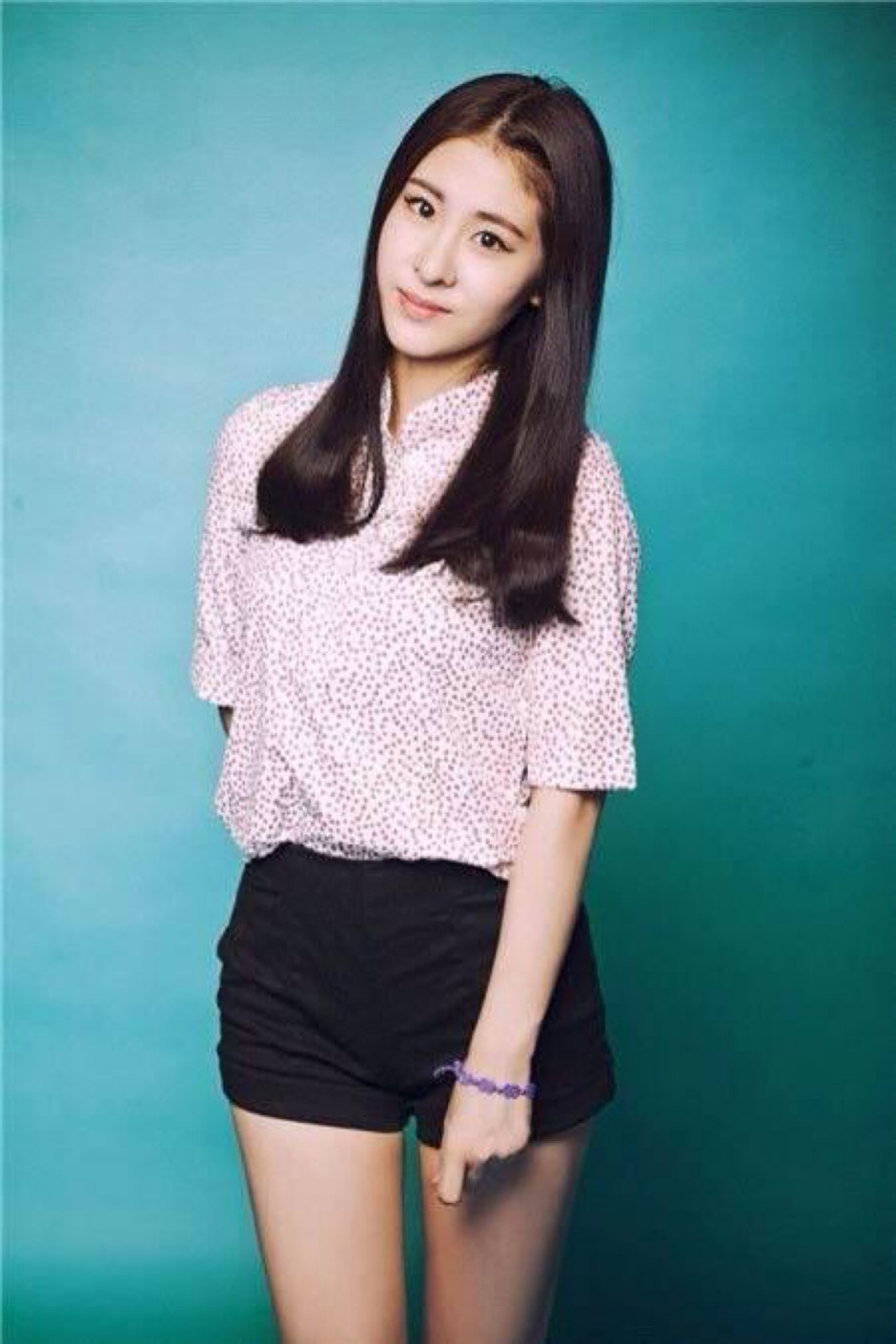 张碧晨家庭背景资料曝光 张碧晨整容前后照对比