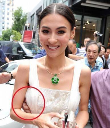 张柏芝艳照门事件原版照片 张柏芝卷入艳照门事