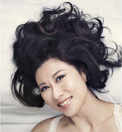 叶倩文个人资料 称林子祥是好老公后妈角色难当