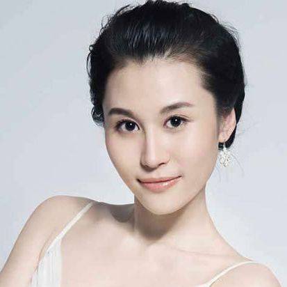 张宁益微博表示终离婚 验收千万房产时满面笑容