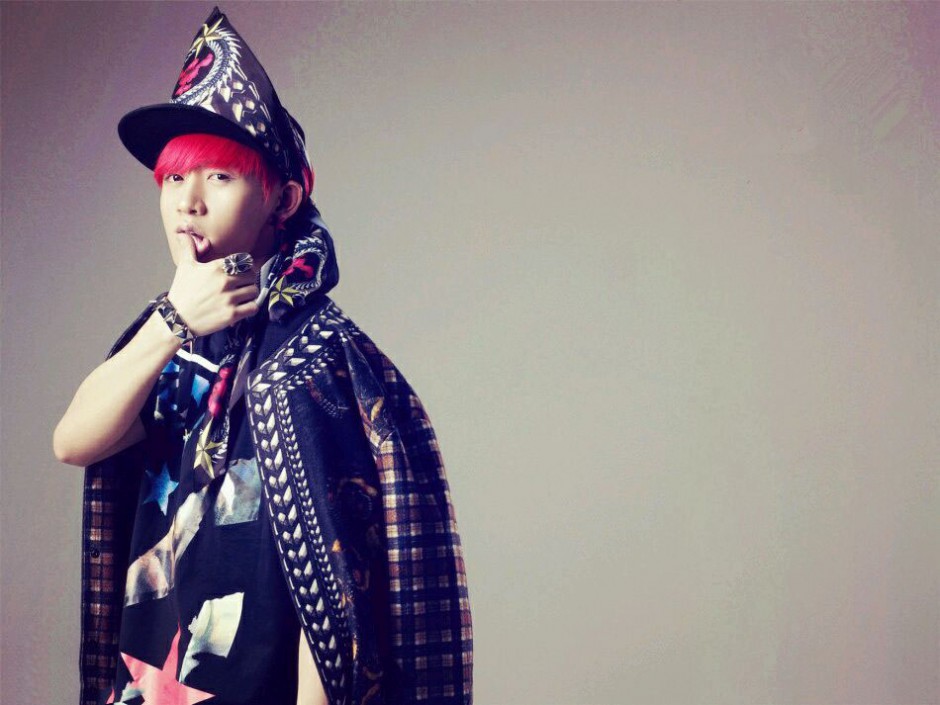 魏晨整容照曝光 整容前后照对比