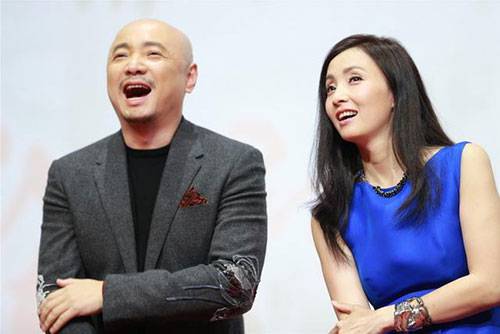 徐峥老婆陶虹大秀事业线 爆两人的婚姻不灿烂